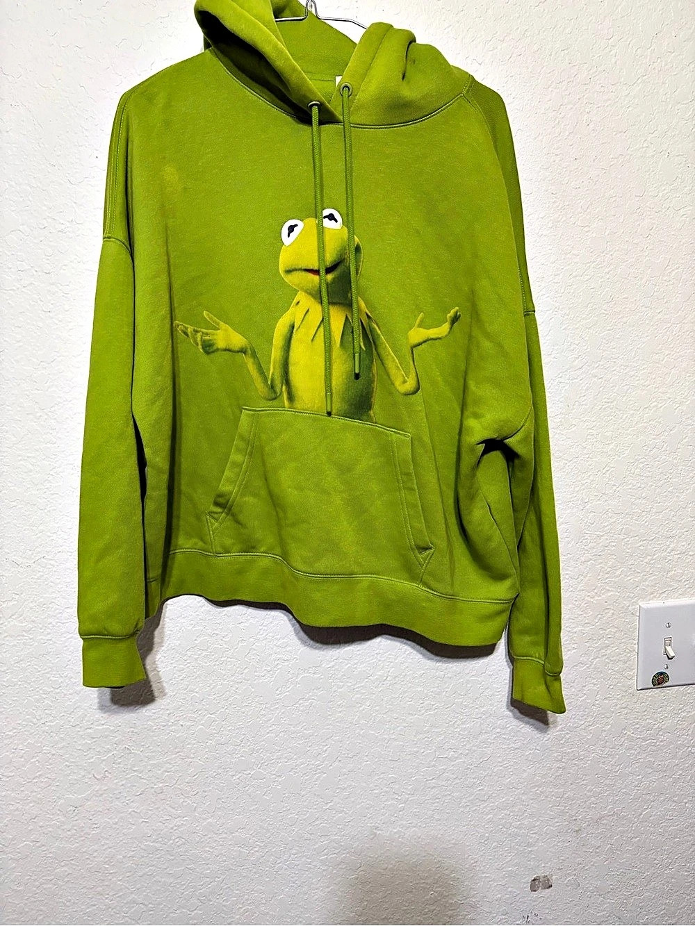 Disney Kermit the Frog hoodie small Kermit Hoodie Green